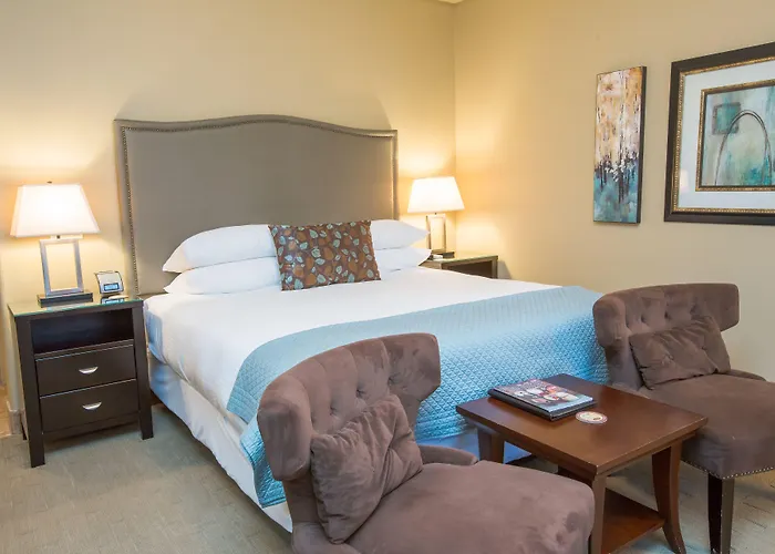Columbia Cliff Villas Hood River