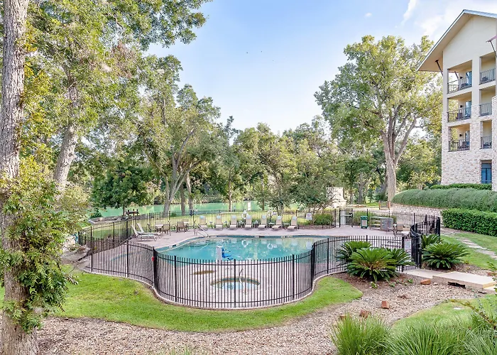 Courtyard By Marriott New Braunfels River Village