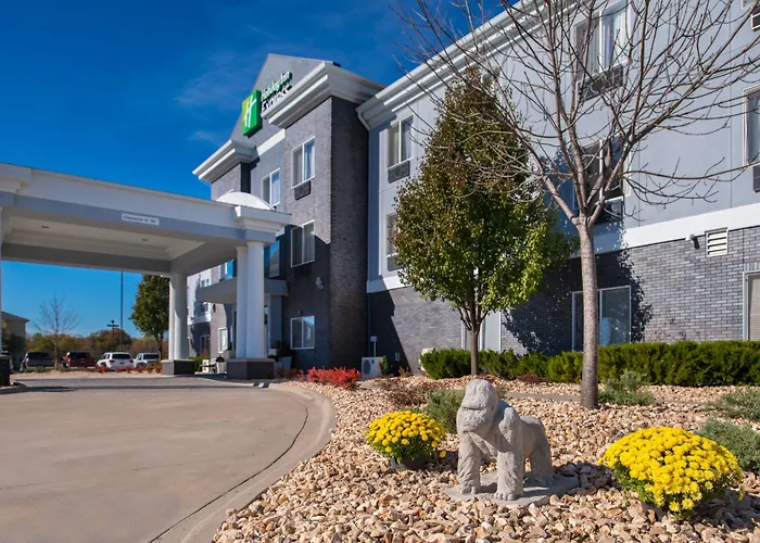 Holiday Inn Express & Suites Pittsburg By Ihg