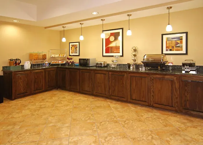 Holiday Inn Express & Suites Bridgeport By Ihg