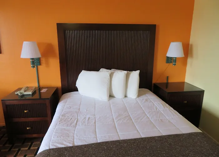Royal Crest Motel Medford