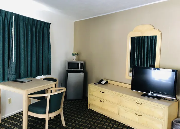 Lone Pine Motel Garberville