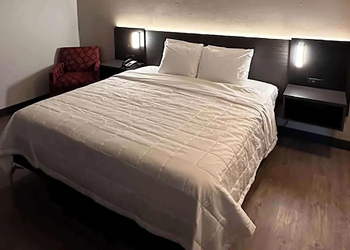 Baymont By Wyndham Deming Hotel