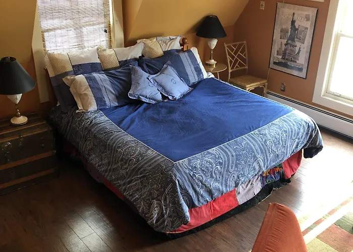 Red Elephant Inn Bed And Breakfast North Conway