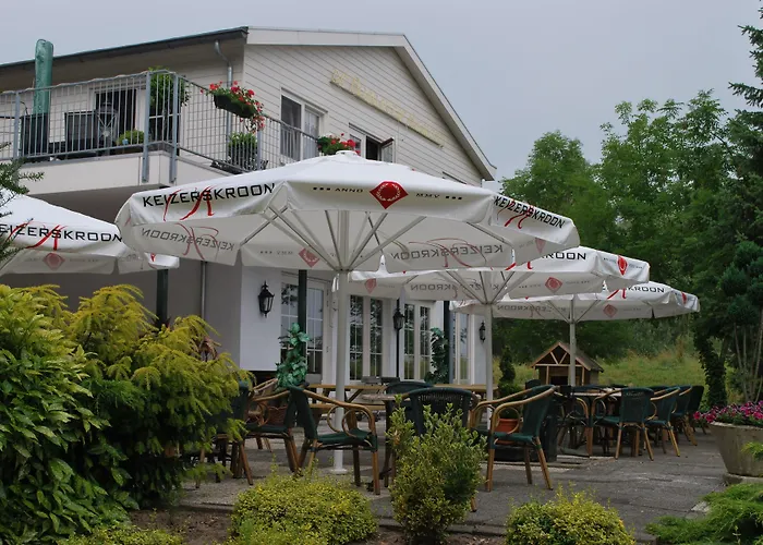 Werkendam Hotels