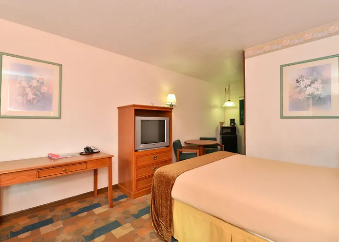 Budget Inn Of Okeechobee