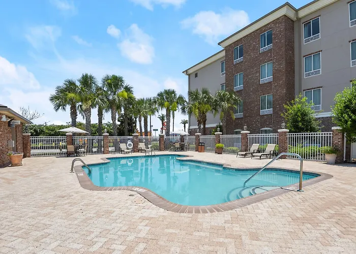 Holiday Inn Express & Suites Gonzales By Ihg
