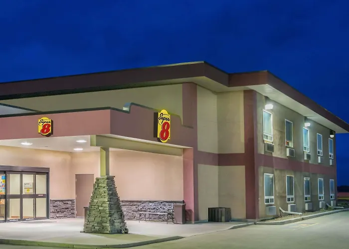 Innisfail Hotels