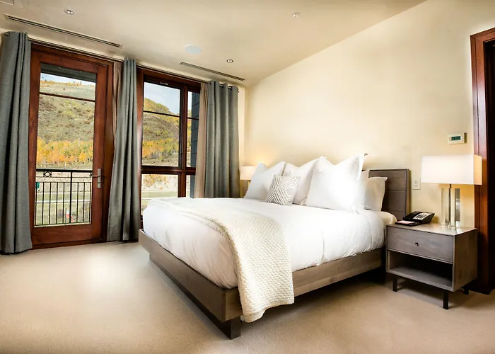 4 Bedroom Den Luxury Residence At Solaris Residences Vail