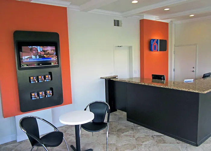 Motel 6-Anaheim, Ca