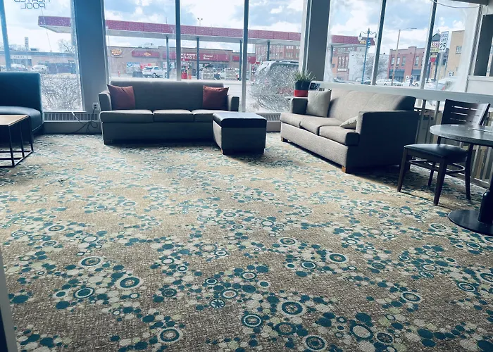 Baymont By Wyndham Keokuk Hotel