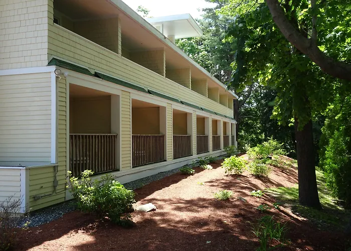 York Harbor Hotels