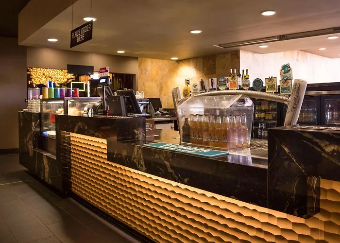 Gladstone Hotels