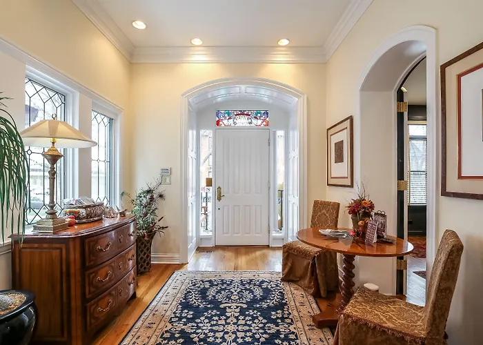 Harvey House Bed & Breakfast Oak Park