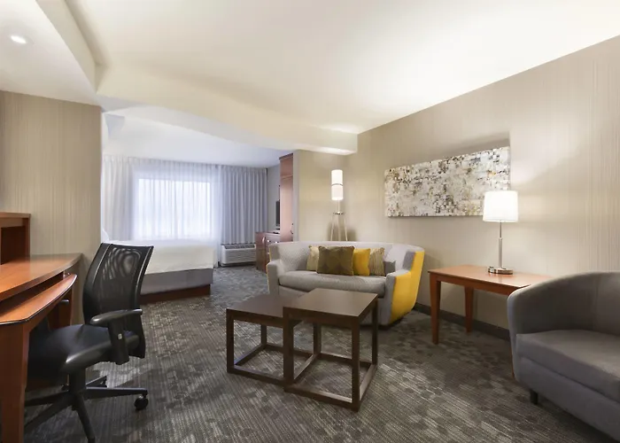 Courtyard By Marriott Kalamazoo Portage