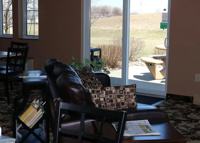 Rock Island Inn & Suites Atlantic