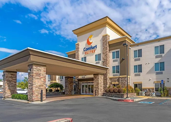 Comfort Suites Redding - Shasta Lake