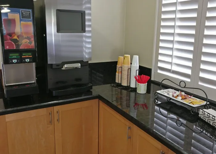 Burbank Inn And Suites