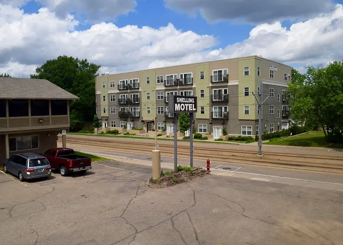 Snelling Motor Inn Minneapolis