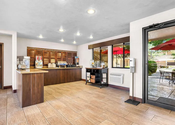 Best Western Grande River Inn & Suites Clifton