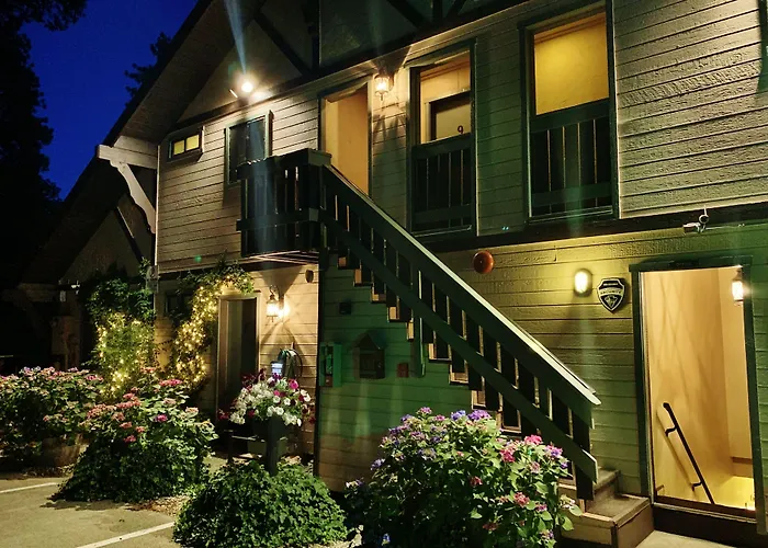 The North Shore Inn Crestline