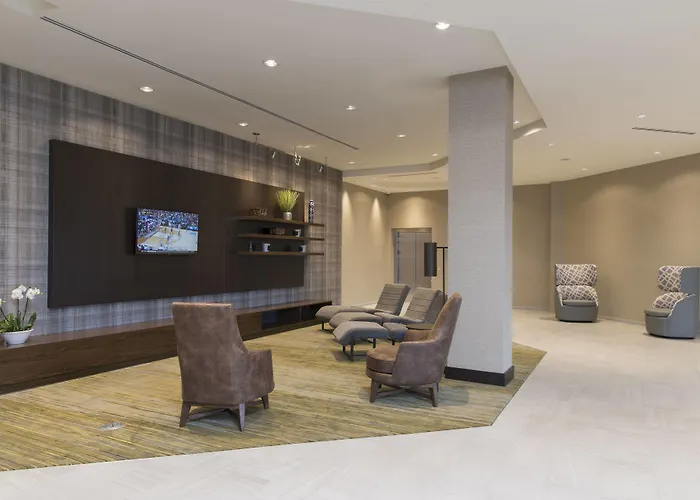Courtyard By Marriott Holland Downtown Hotel
