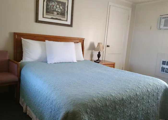 Clarketon Motel - Maggie Valley
