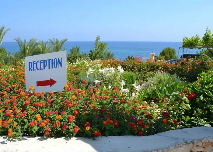 Polis Hotels