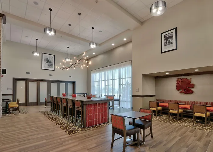 Hampton Inn & Suites Artesia
