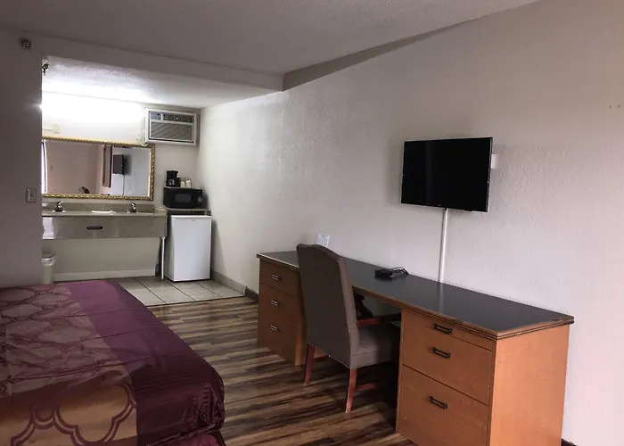 Bear Mount Inn & Suites Pigeon Forge
