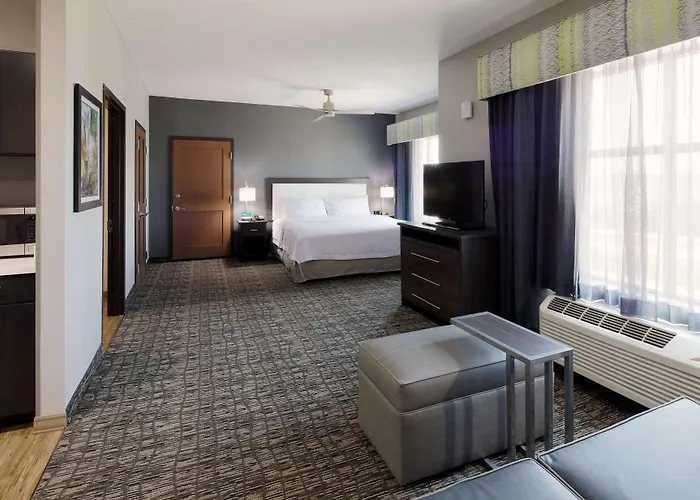Homewood Suites By Hilton Topeka
