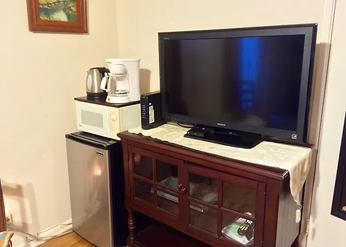Sunshine L.A Bed & Breakfast Burbank