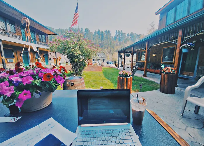Cedar Wood Inn Deadwood