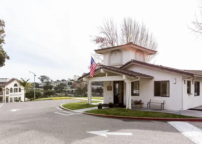 Days Inn By Wyndham Arroyo Grande Pismo Beach