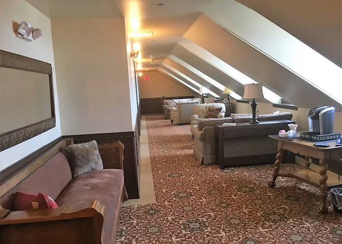 Sheridan Inn - Best Western Signature Collection