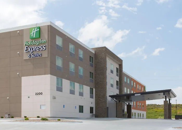 Holiday Inn Express & Suites Lincoln I - 80 By Ihg