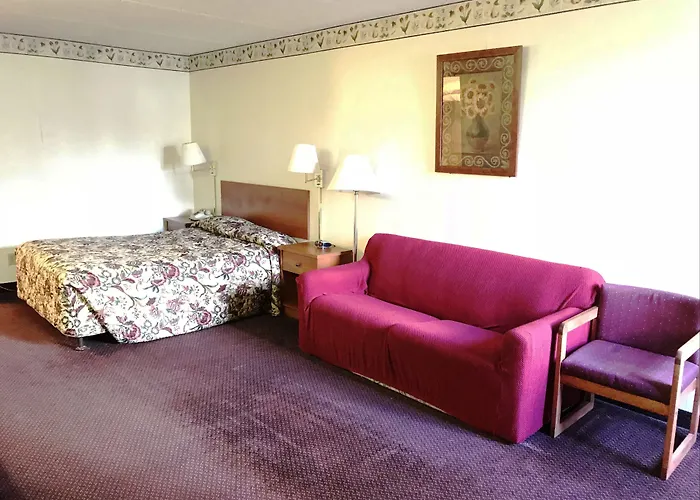 Adirondack Efficiencies Hotel Watertown