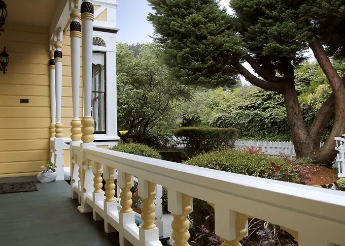 Victorian Inn Ferndale