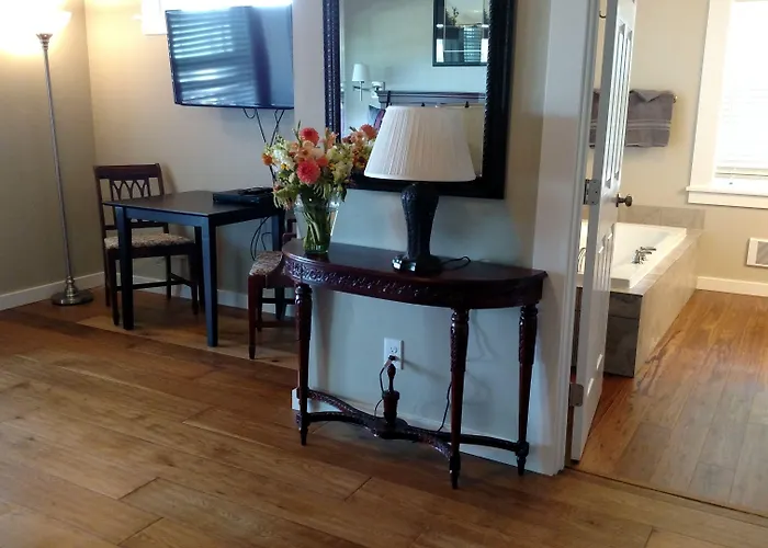 Friday Harbor Grand Bed & Breakfast