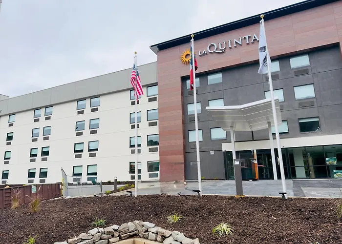 La Quinta By Wyndham Atlanta Roswell Hotel