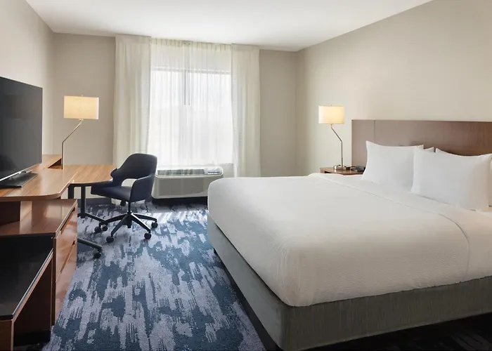 Fairfield Inn & Suites By Marriott Lincoln Southeast
