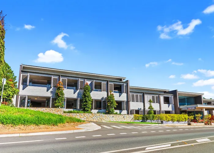 Montville Hotels