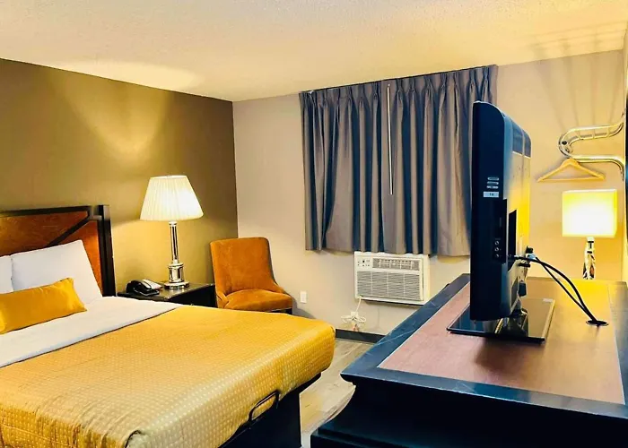 Super 8 By Wyndham Benton Harbor St Joseph Hotel