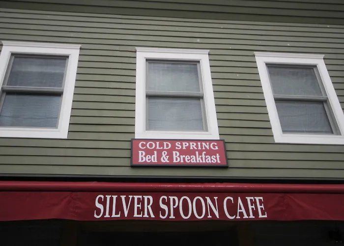Cold Spring Hotels