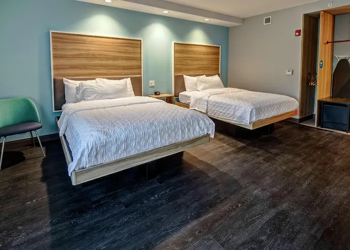 Tru By Hilton Roanoke Hollins Hotel