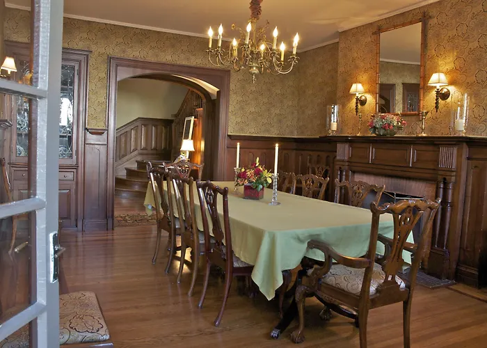 Hilltop Inn Newport