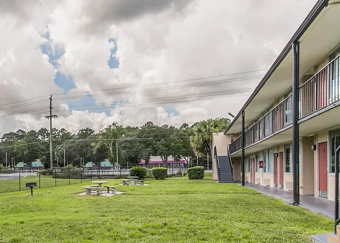 Econo Lodge Tallahassee I-10 Near University