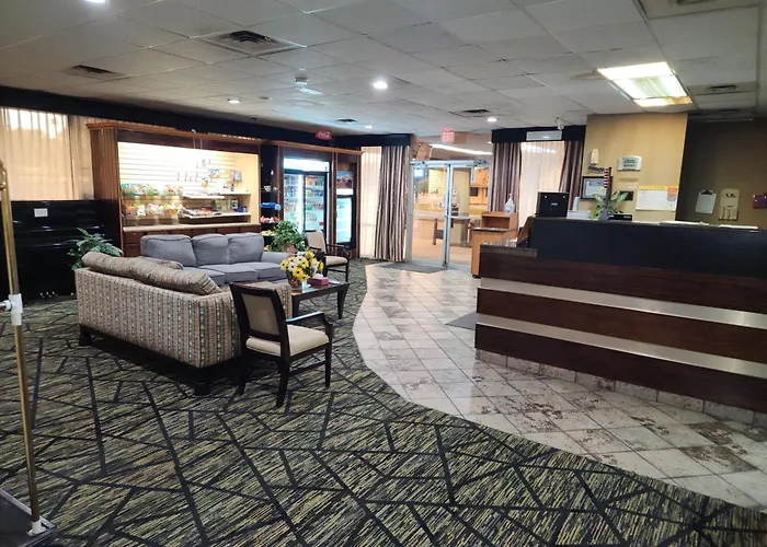 Discovery Inn Lafayette