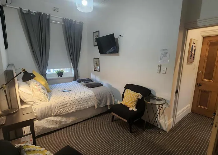 Mintaro Hotels
