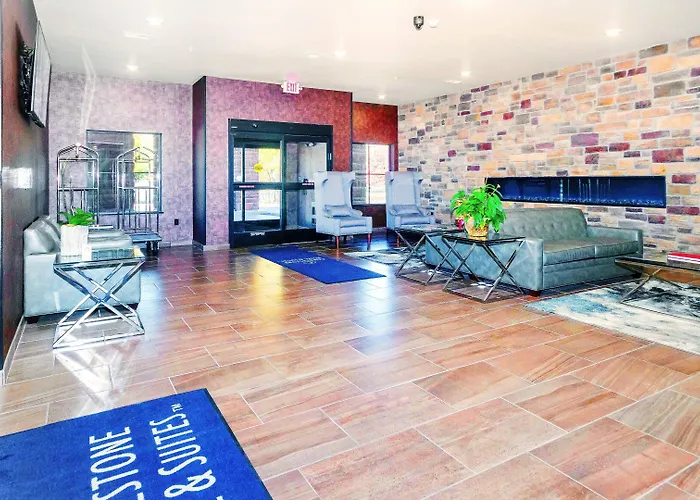 Cobblestone Hotel & Suites - Janesville